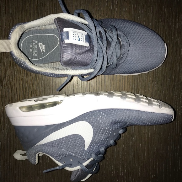 33 Off Nike Shoes 33 Off Nike Shoes